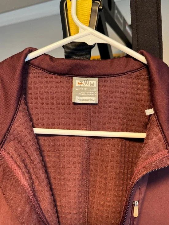 Nike Womens FitStorm - Picture 3 of 3